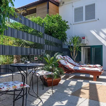 Marin Apartment